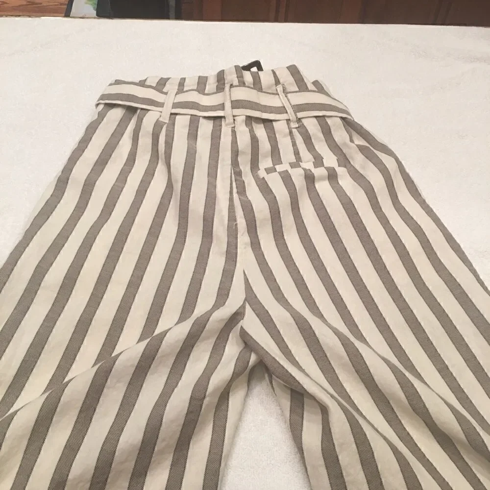 Romeo & Juliet Couture Small Y2K Wide Leg Pants cream brown striped